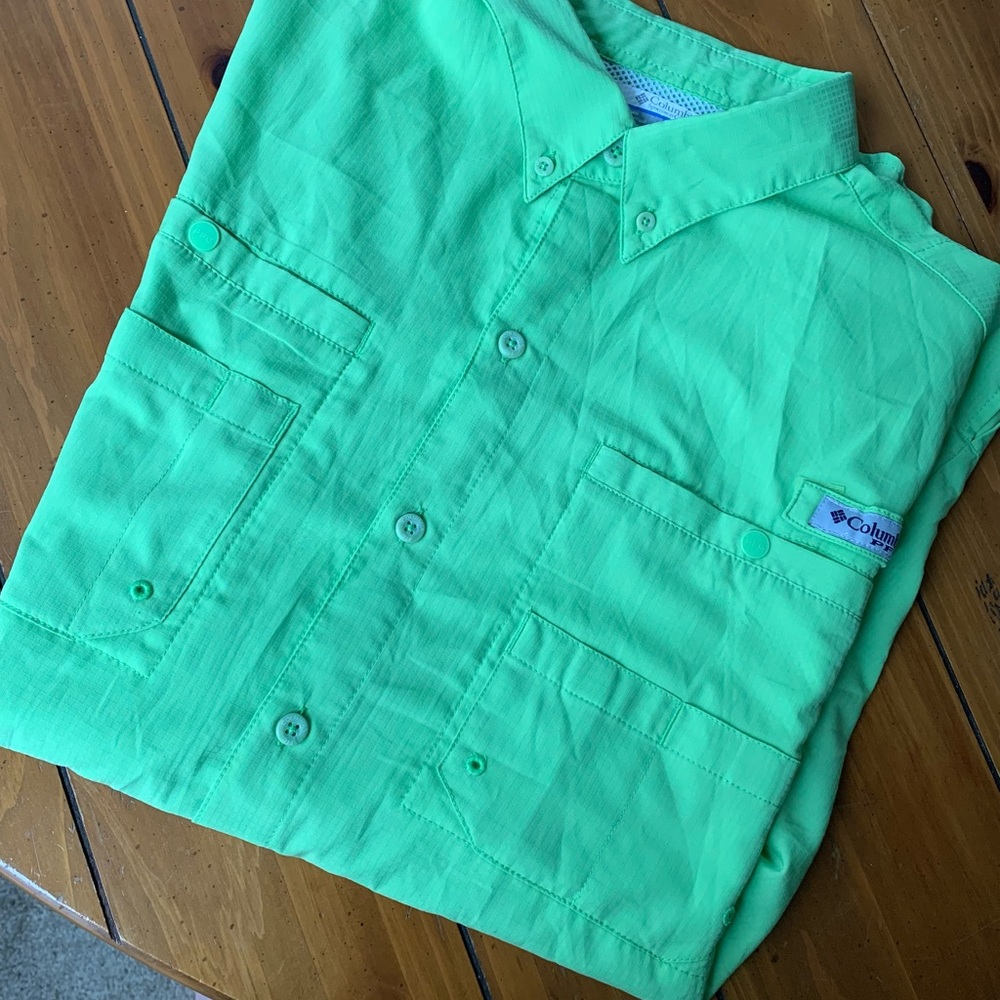 LIME GREEN COLUMBIA FISHING SHIRT SIZE LARGE
